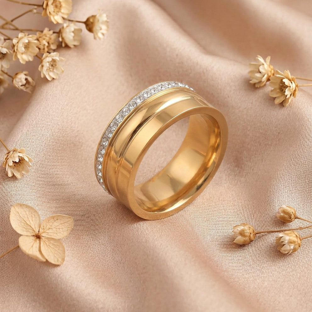 Danylor Élise Crystal Band Ring