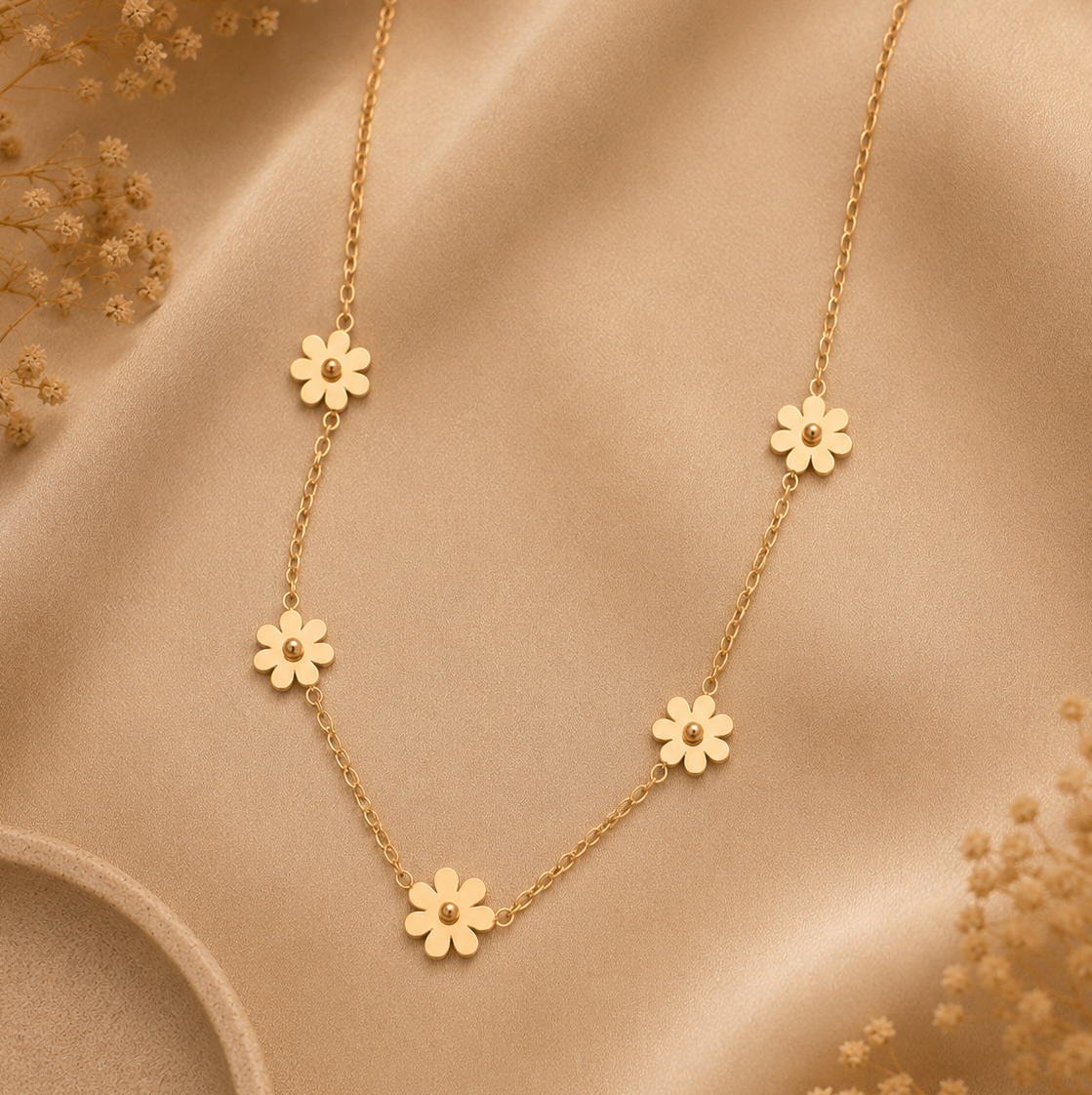 Daisy Trail Chain Necklace